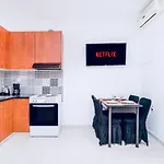 Pearl Seaside Luxury Apartments 2